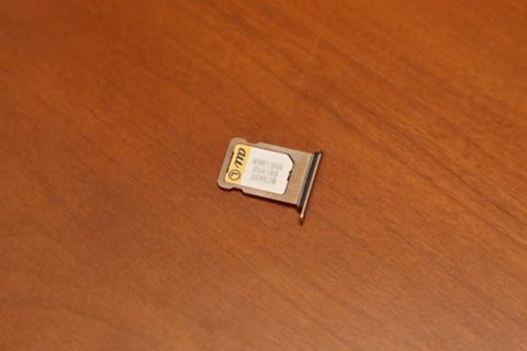 SIMカードの au Nano IC Card (LE）