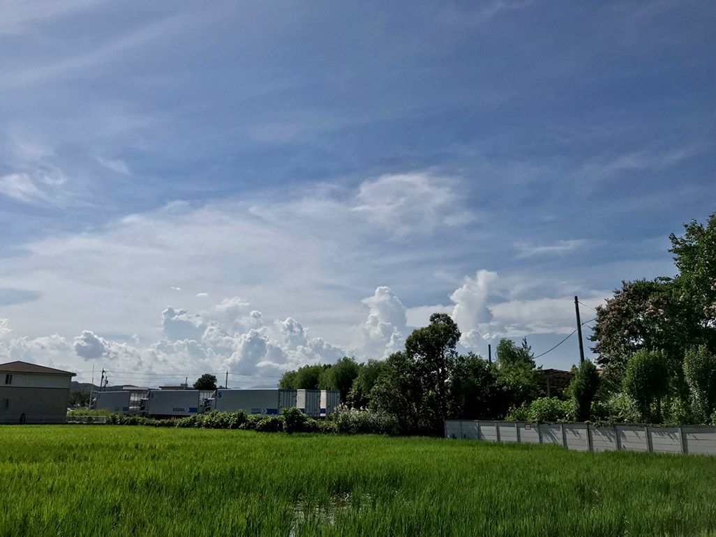 iPhoneでHDR撮影した「夏の入道雲」