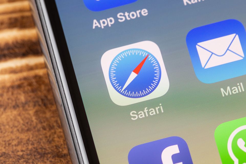 iPhoneの画面に表示されたSafariのアイコン