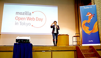 KDDIがMozillaのイベントでFirefox OS Phone12月発売と、開発者支援策を発表