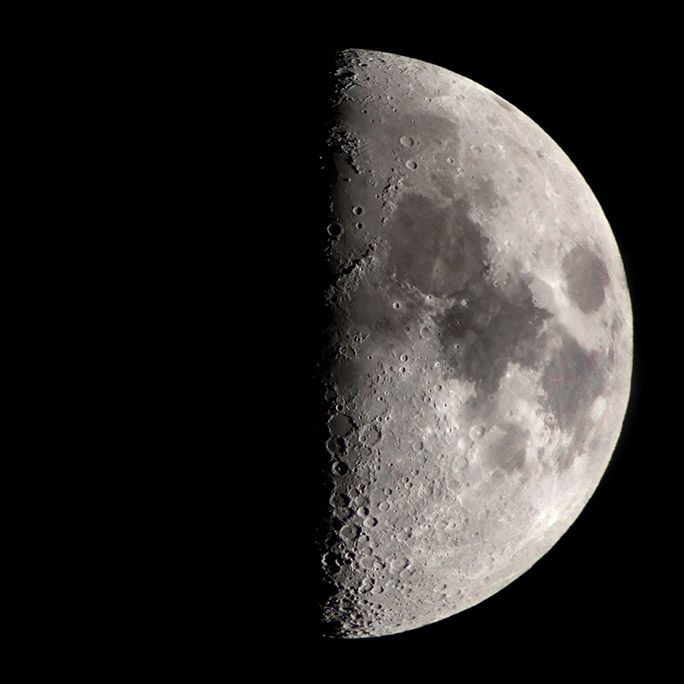 スマホ天体望遠鏡PalPANDA UDで撮影した月