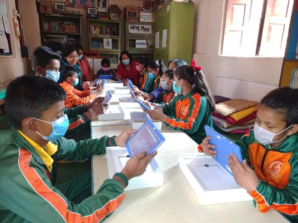 ネパールにおけるタブレットによる自宅学習支援