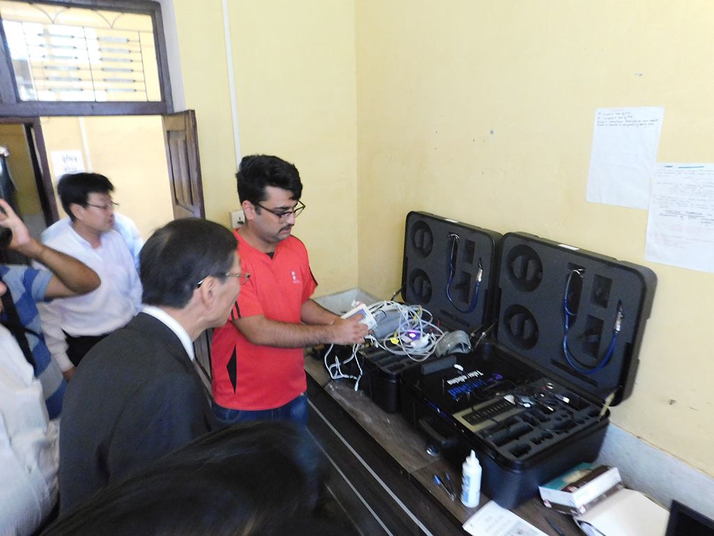 ネパール・ダル地区の総合病院に導入された遠隔健診システム