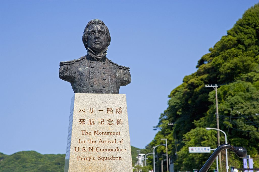 静岡県下田市のペリー上陸記念公園にあるペリー提督の像