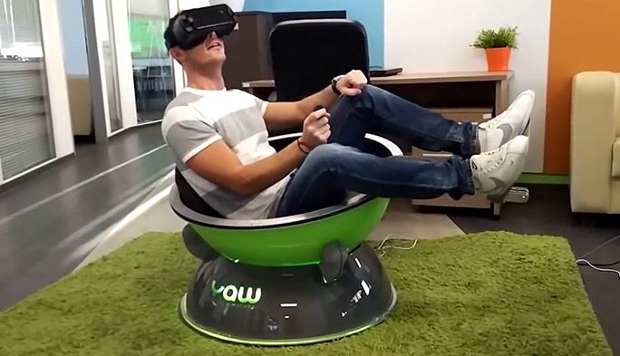  自宅でジェットコースターやF1を体験 お椀型VRデバイス『Yaw VR』