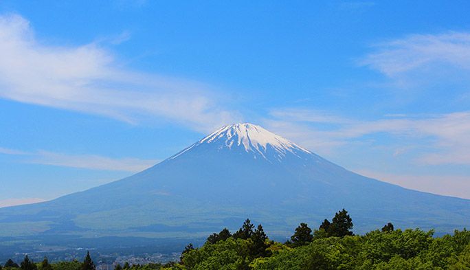 富士山がより安全＆快適に！ 通信のチカラで登山を変えるKDDIの取り組みとは