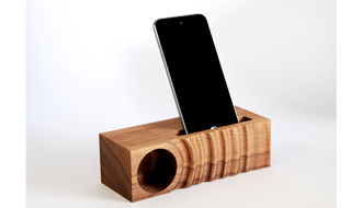 美しい！ 水の波紋をかたどった木製iPhone用スピーカー