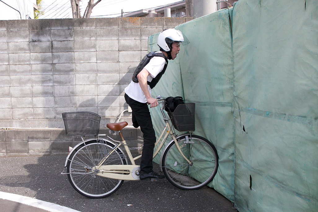 武藏境自動車教習所内で衝突テストを開始