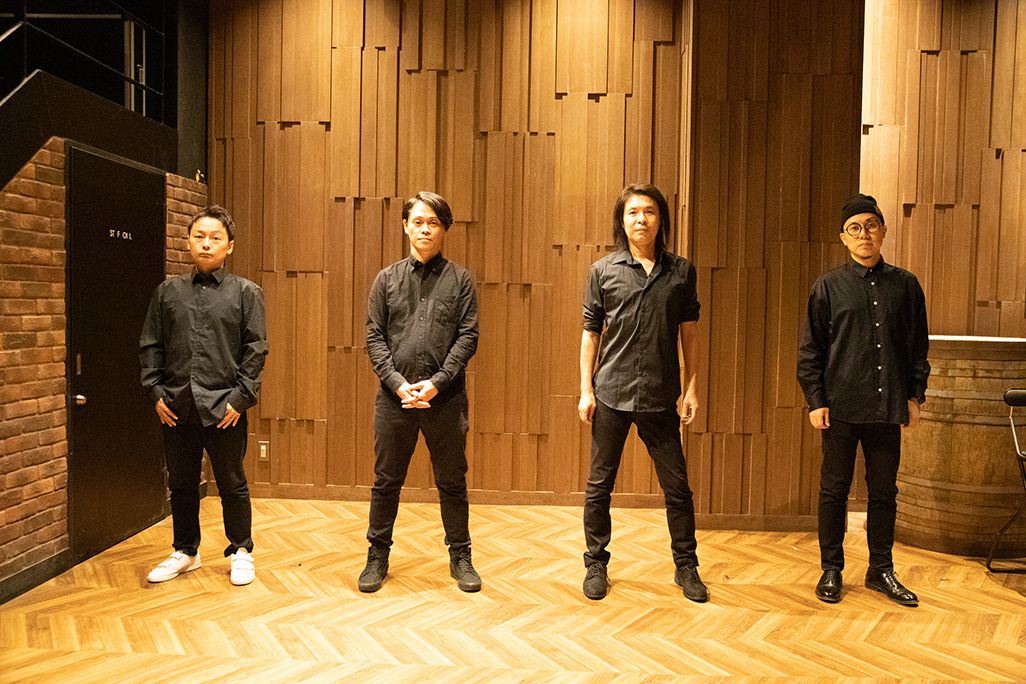 長らくZARDのライブを演奏で支えてきた4人