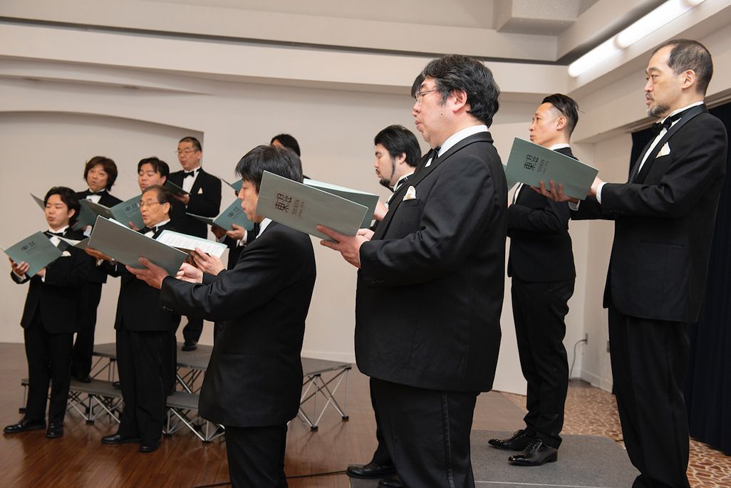 東京混声合唱団による卒業ソング収録の模様