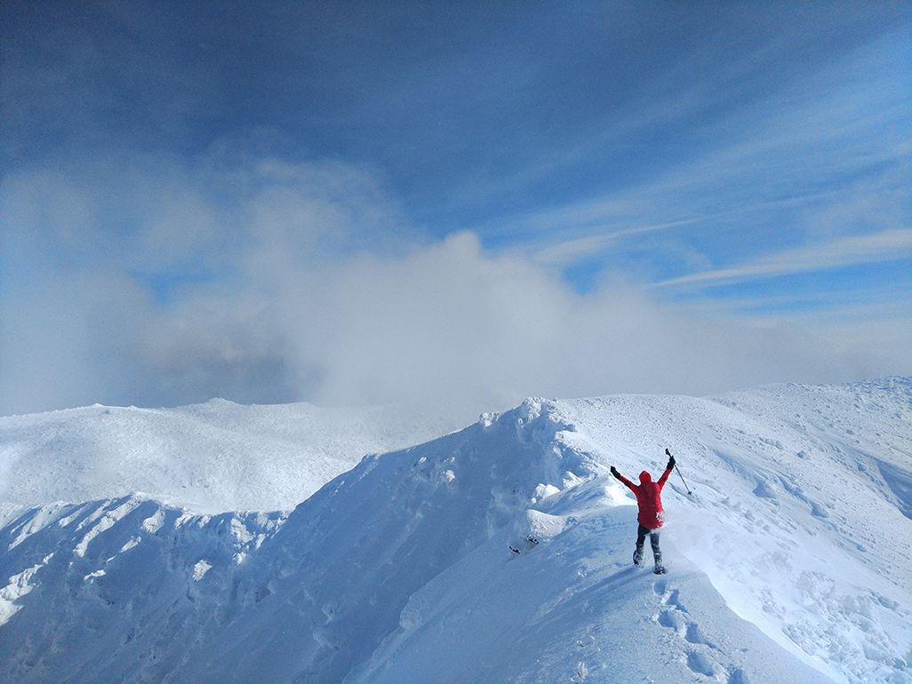 安達太良山を登山中の田中陽希さん