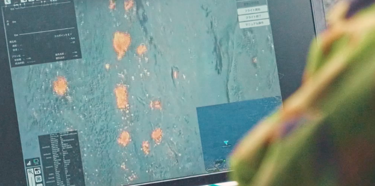 ドローンからの映像のタブレットの画面録画