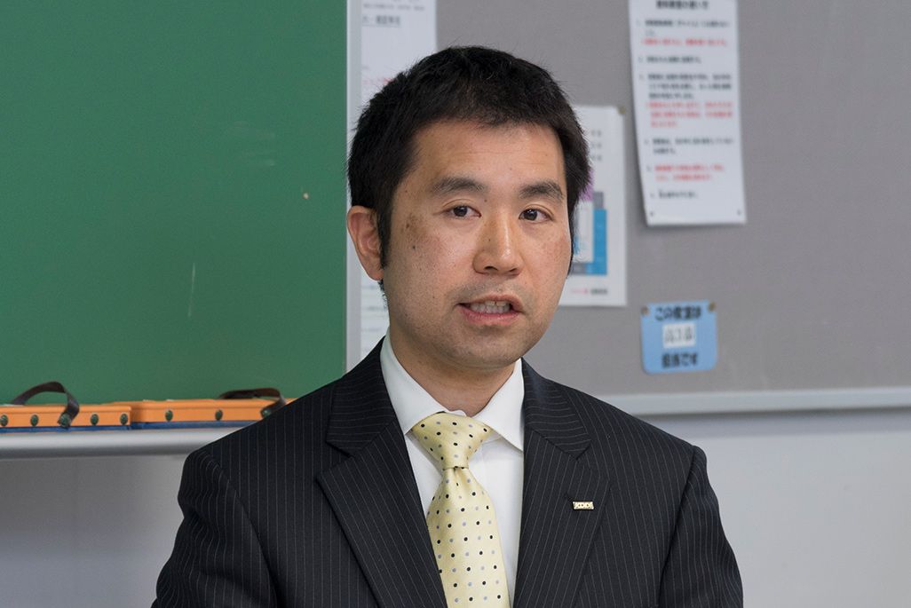 KDDI 総務部 サステナビリティ推進室長 鳥光健太郎