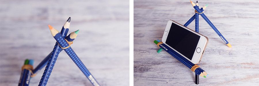 スマホスタンド、ペンと輪ゴム