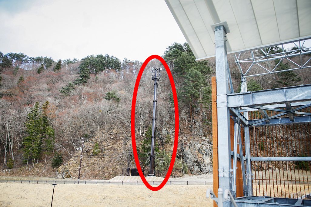 釜石鵜住居復興スタジアムにたてられた基地局